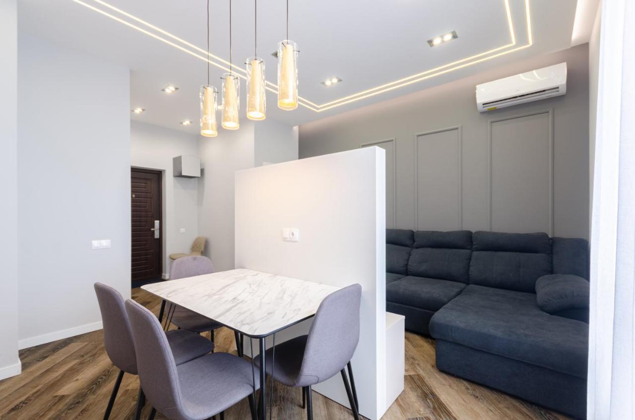 Petrovdom Ж38 In Luxury Apartments At 68 Zhylyanska Street,38 Perlyna 基輔 外观 照片