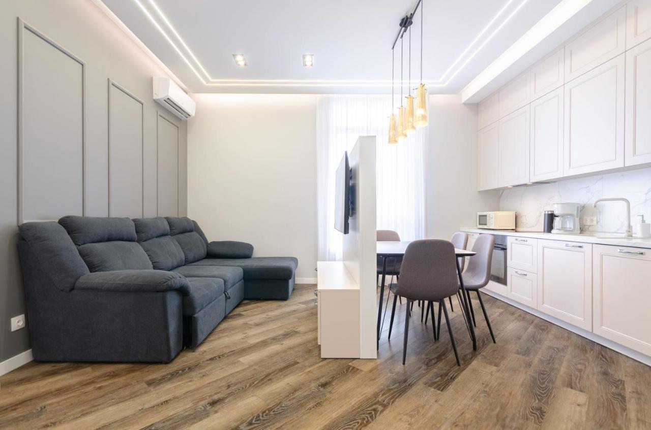 Petrovdom Ж38 In Luxury Apartments At 68 Zhylyanska Street,38 Perlyna 基輔 外观 照片